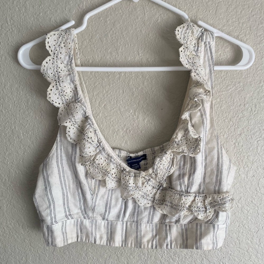 Cute American Eagle top, Good condition, only worn a few times